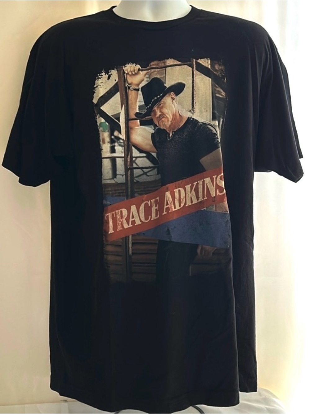 Trace Adkins Men’s Size XL Short Sleeve Black Concert T-shirt with Schedule